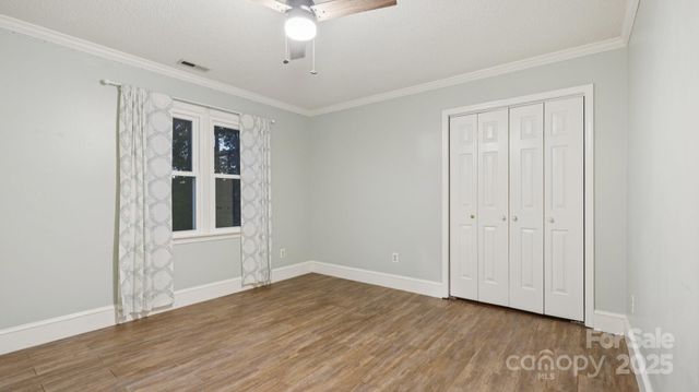 101 Lynn Cove Lane, Mooresville, NC 28117