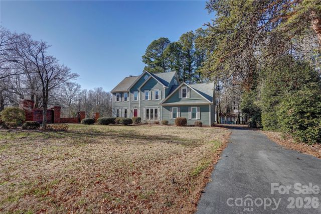 101 Lynn Cove Lane, Mooresville, NC 28117