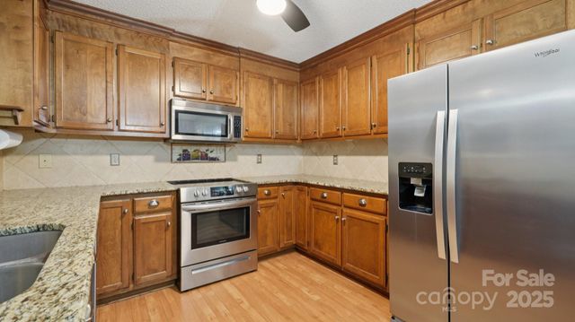 101 Lynn Cove Lane, Mooresville, NC 28117