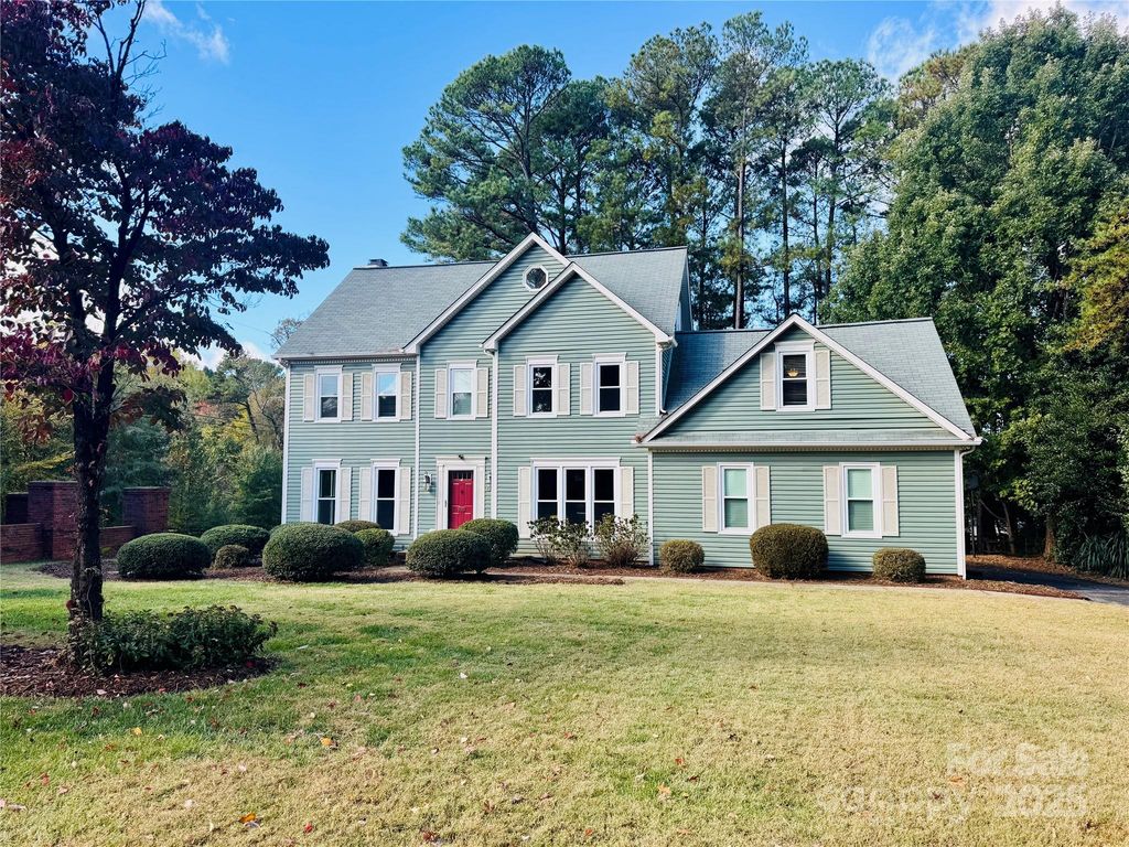 101 Lynn Cove Lane, Mooresville, NC 28117