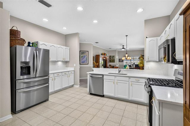 19355 HASKELL PLACE, Land O Lakes, FL 34638