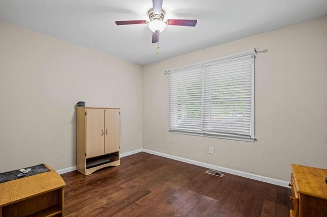 325 Presidential Drive, Dallas, GA 30157