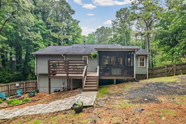 325 Presidential Drive, Dallas, GA 30157