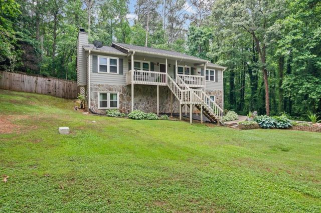 325 Presidential Drive, Dallas, GA 30157