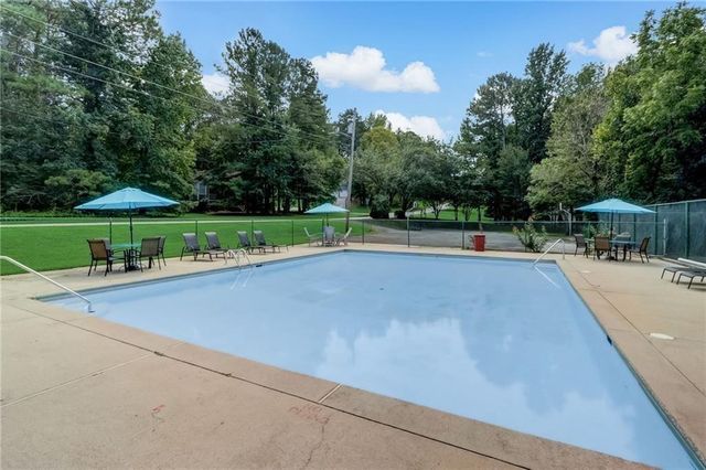 325 Presidential Drive, Dallas, GA 30157