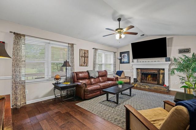 325 Presidential Drive, Dallas, GA 30157