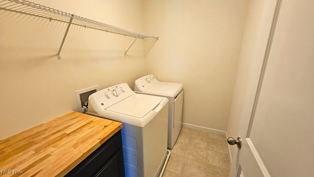 3320 Blossom Trail, Twinsburg, OH 44087