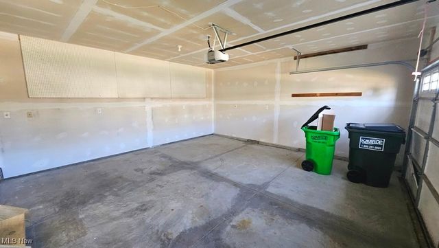 3320 Blossom Trail, Twinsburg, OH 44087