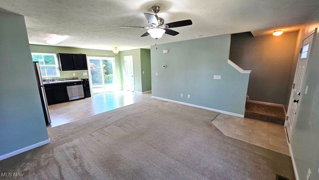 3320 Blossom Trail, Twinsburg, OH 44087