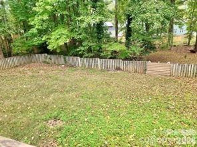 6414 Rockshire Drive, Charlotte, NC 28227