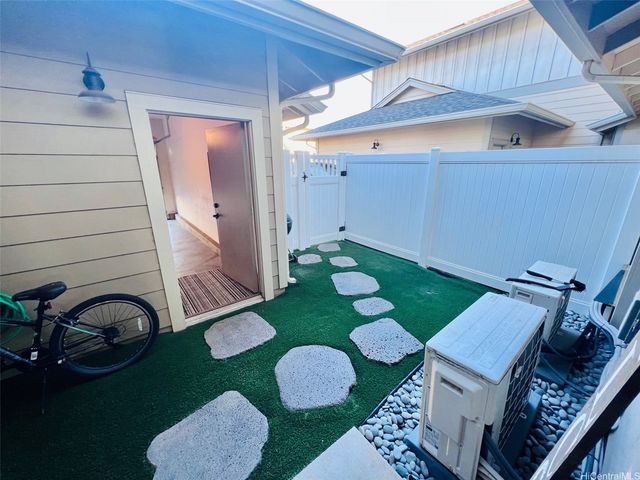 1020 Kakala Street 1303, Kapolei, HI 96707