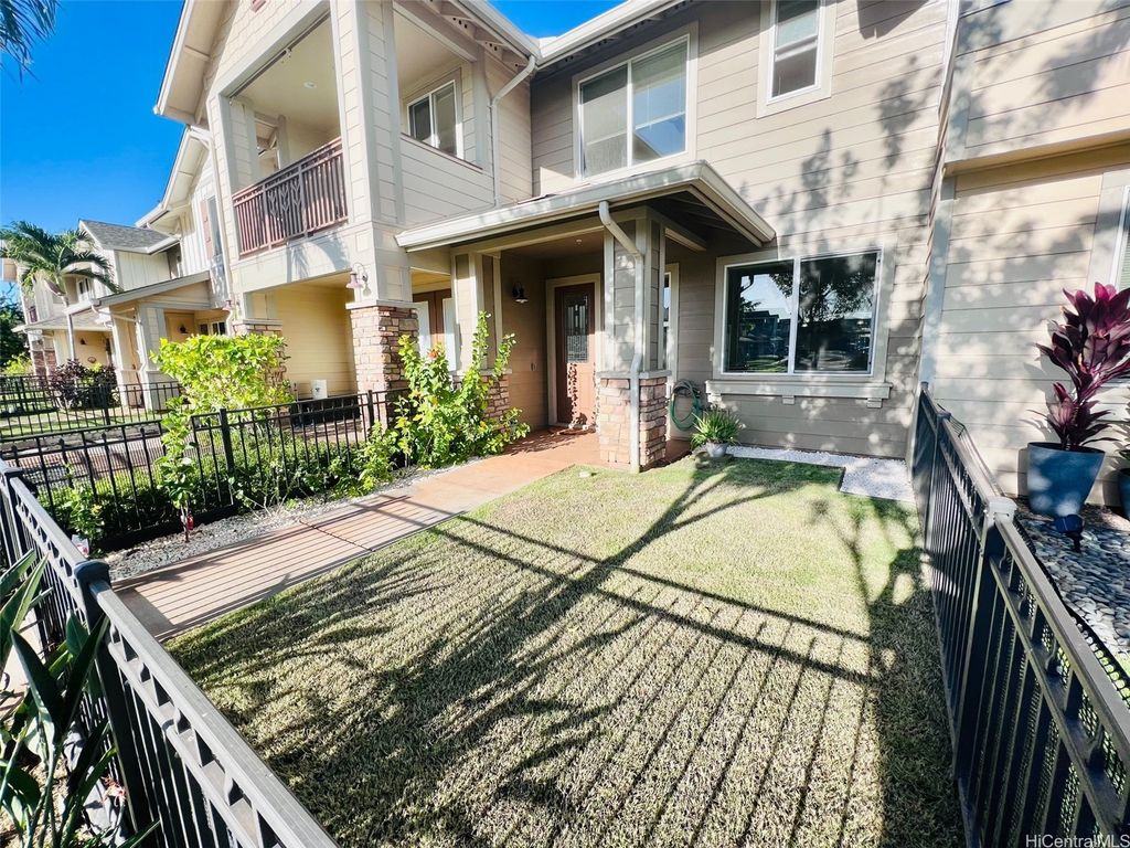 1020 Kakala Street 1303, Kapolei, HI 96707