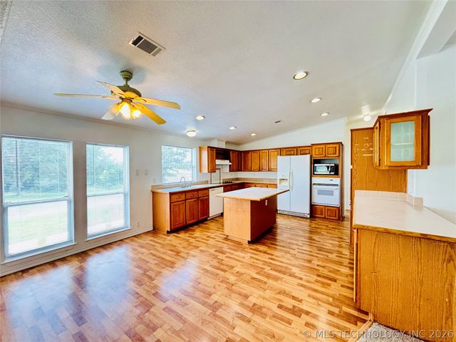 85 Williams Drive, Eufaula, OK 74432