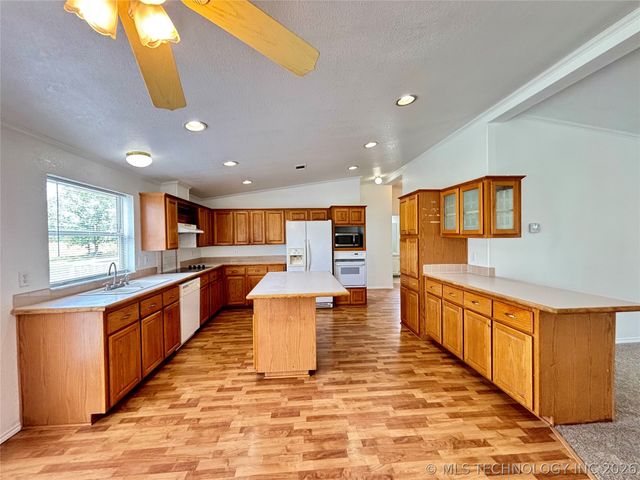 85 Williams Drive, Eufaula, OK 74432