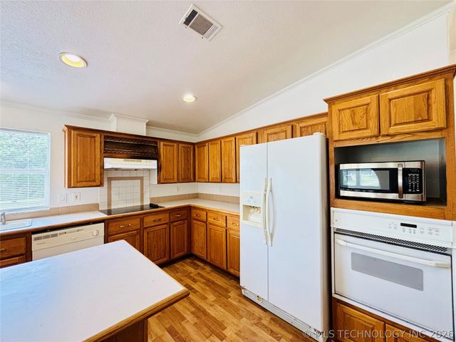 85 Williams Drive, Eufaula, OK 74432