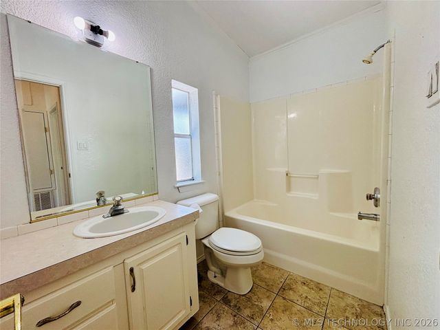 85 Williams Drive, Eufaula, OK 74432