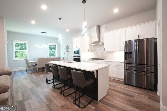 1880 Grand Lanier Drive, Buford, GA 30518