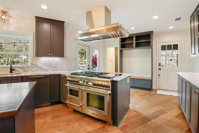 3 Pine Place, Angleton, TX 77515