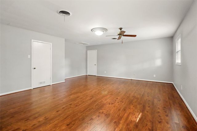 3 Pine Place, Angleton, TX 77515