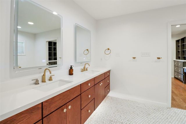 3 Pine Place, Angleton, TX 77515