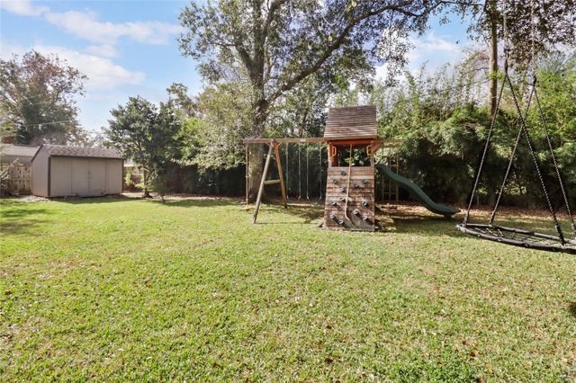 3 Pine Place, Angleton, TX 77515