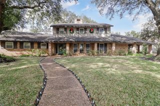 3 Pine Place, Angleton, TX 77515