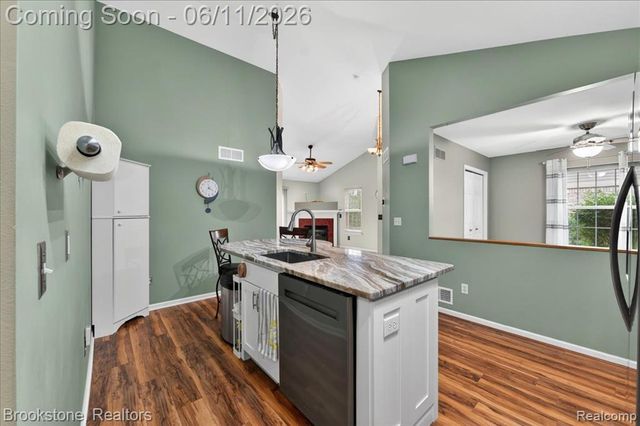 25406 Willowbrook Court, Flat Rock, MI 48134