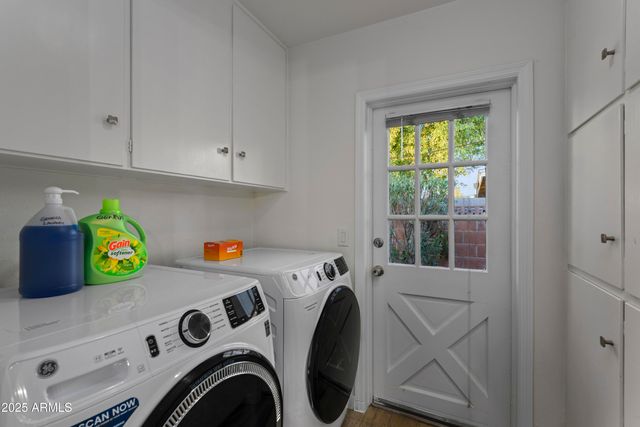 320 E GENEVA Drive, Tempe, AZ 85282