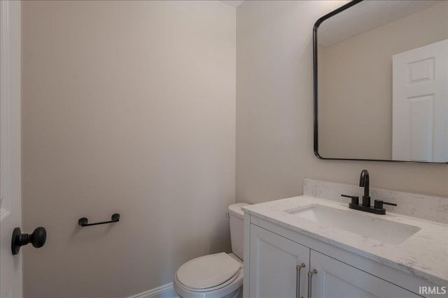 1888 St Lucia Drive, Newburgh, IN 47630
