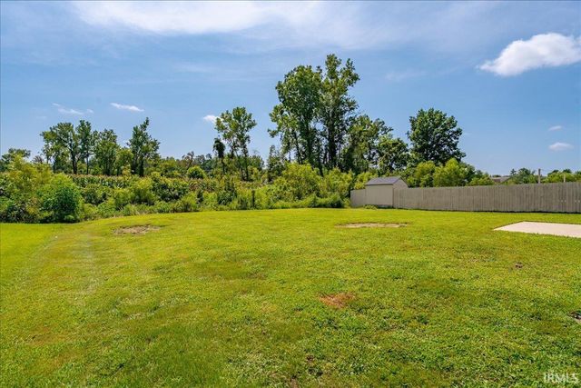 1888 St Lucia Drive, Newburgh, IN 47630