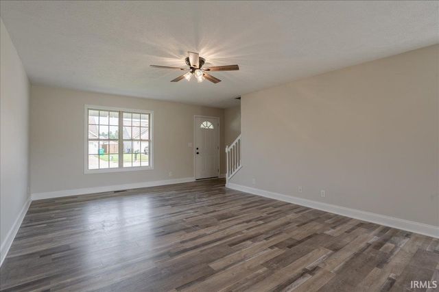1888 St Lucia Drive, Newburgh, IN 47630