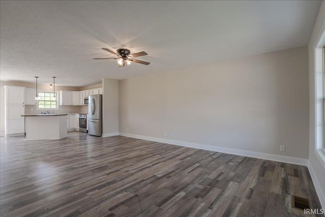 1888 St Lucia Drive, Newburgh, IN 47630