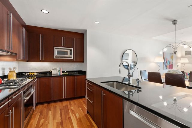 2400 Beacon St 409, Boston, MA 02467