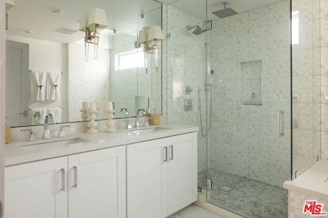 11979 Walnut Lane 1, Los Angeles, CA 90025