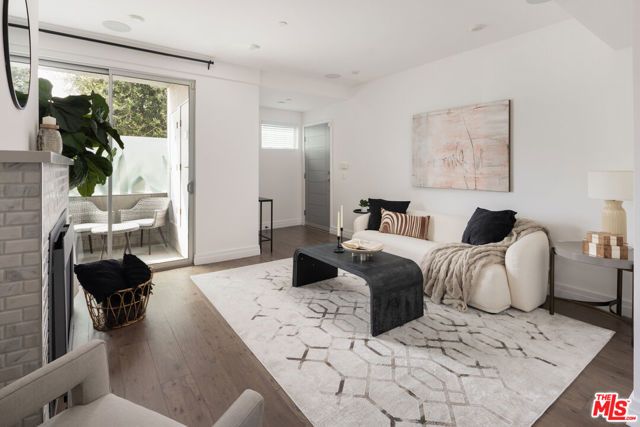 11979 Walnut Lane 1, Los Angeles, CA 90025