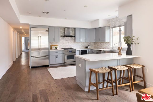 11979 Walnut Lane 1, Los Angeles, CA 90025