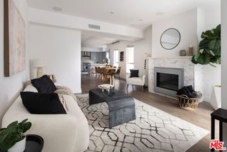 11979 Walnut Lane 1, Los Angeles, CA 90025