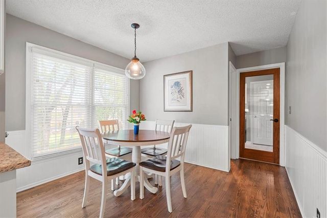 7816 W 115th Street, Overland Park, KS 66210