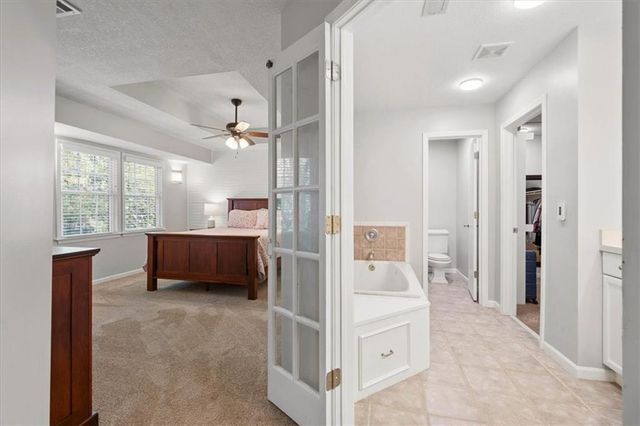 7816 W 115th Street, Overland Park, KS 66210