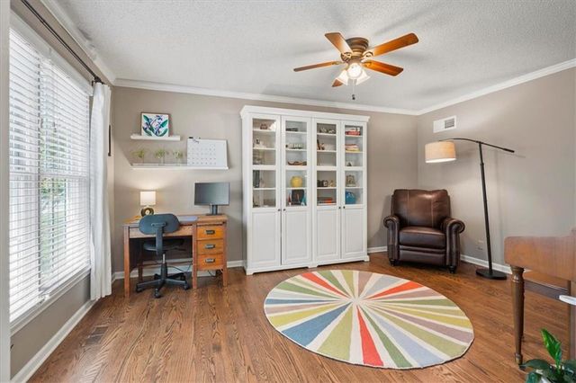 7816 W 115th Street, Overland Park, KS 66210
