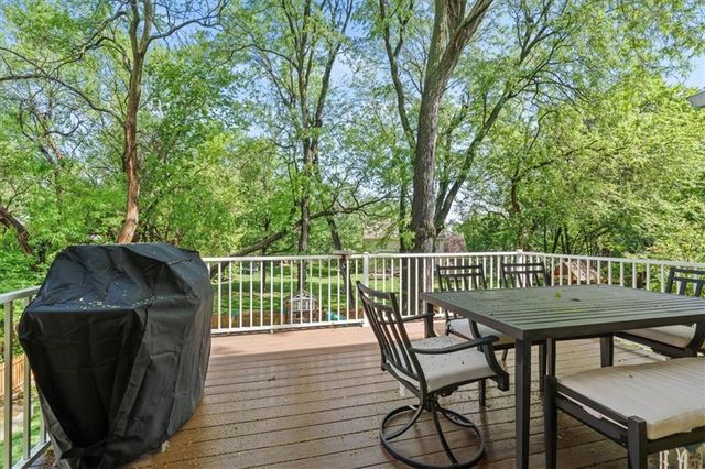 7816 W 115th Street, Overland Park, KS 66210