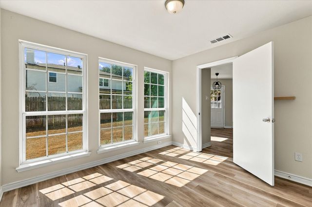 322 Ashley Oak Lane, Lake Dallas, TX 75065