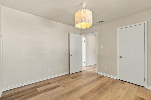 322 Ashley Oak Lane, Lake Dallas, TX 75065