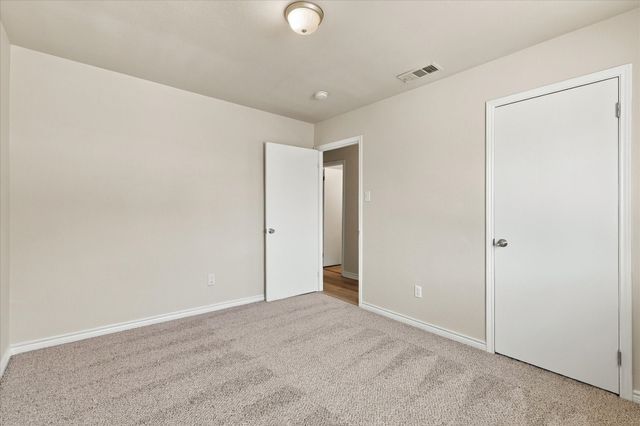 322 Ashley Oak Lane, Lake Dallas, TX 75065