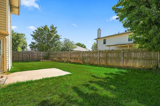 322 Ashley Oak Lane, Lake Dallas, TX 75065