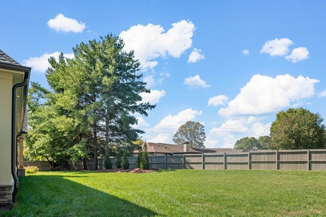 521 Mansion Dr, Brentwood, TN 37027