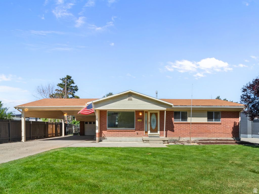 6566 S 2425 E, Cottonwood Heights, UT 84121 — exterior