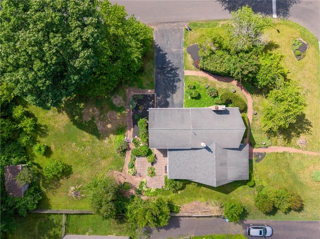 36 Schoolhouse Road, New Britain Twp, PA 18914
