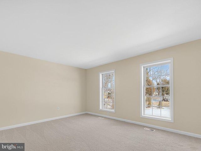 4047 WHITE HAVEN DR, Dumfries, VA 22026