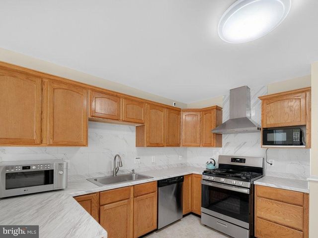 4047 WHITE HAVEN DR, Dumfries, VA 22026